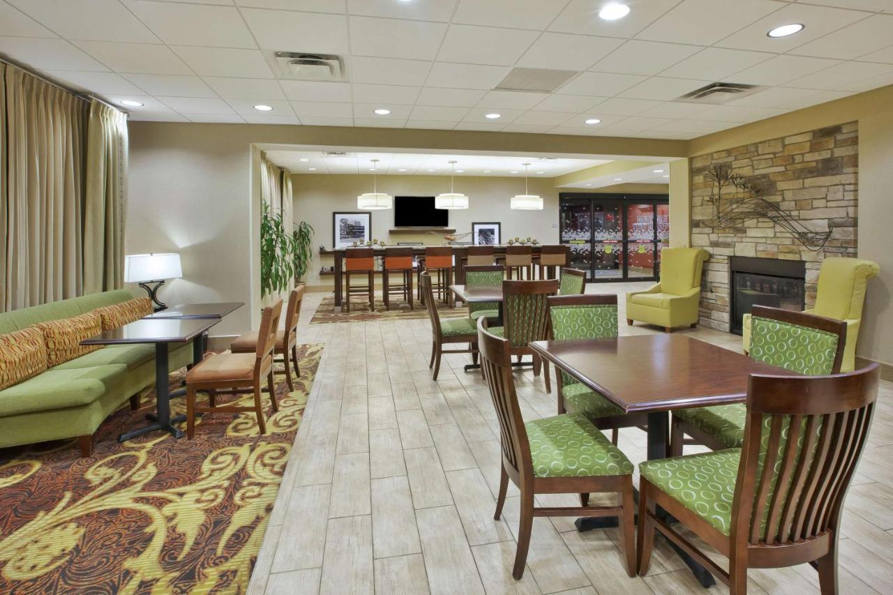 Hampton Inn Brockport Eksteriør bilde